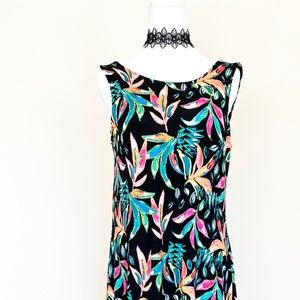 C&C California, Black Summer Dress with Tropic Floral Pattern & Cutout Back